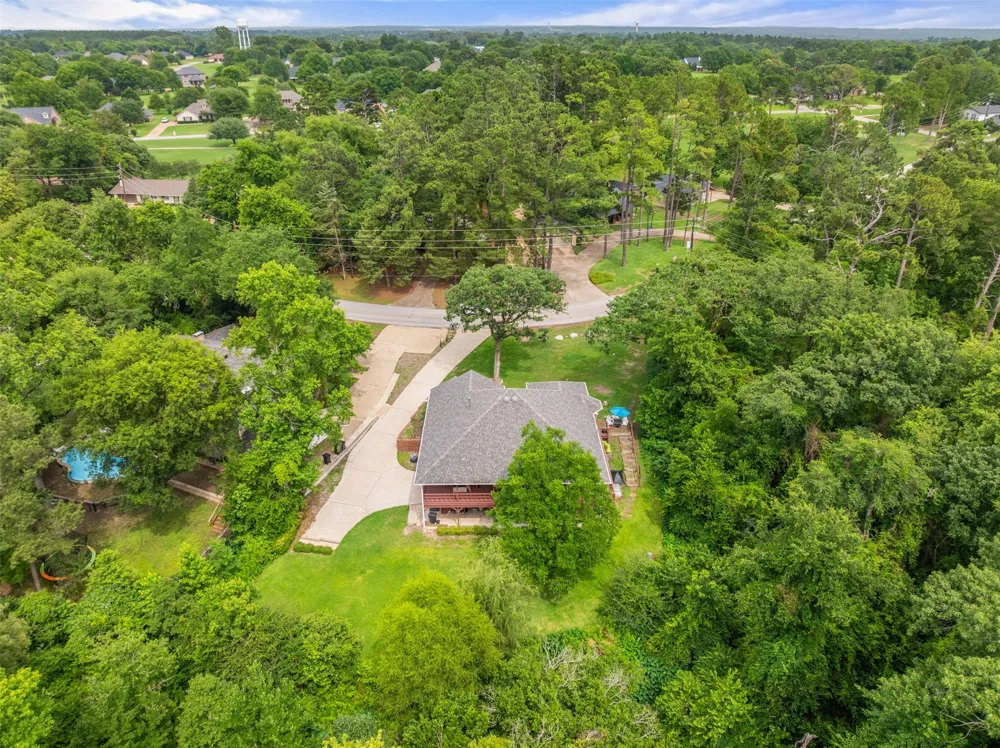 212 E Hideaway Lane Hideaway, TX 75771