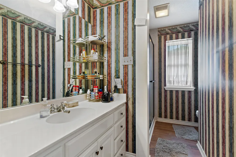 212 E Hideaway Lane Hideaway, TX 75771