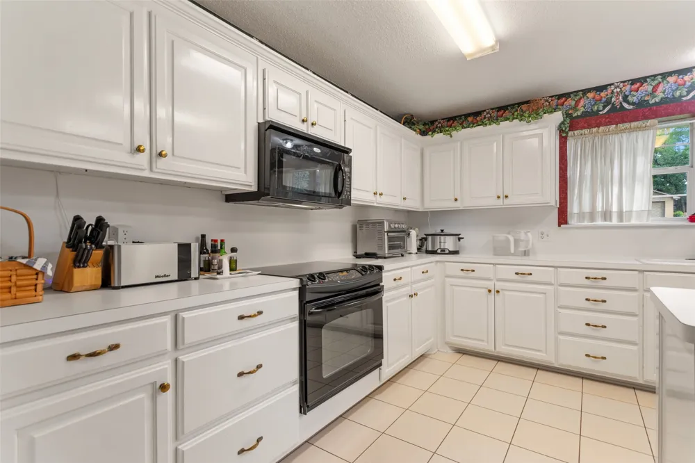 212 E Hideaway Lane Hideaway, TX 75771