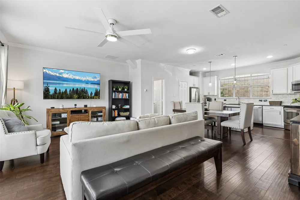 2700 Club Ridge Drive #22 Lewisville, TX 75067