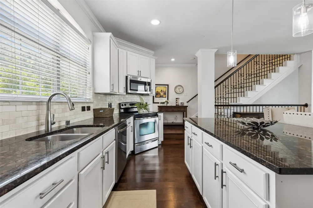 2700 Club Ridge Drive #22 Lewisville, TX 75067