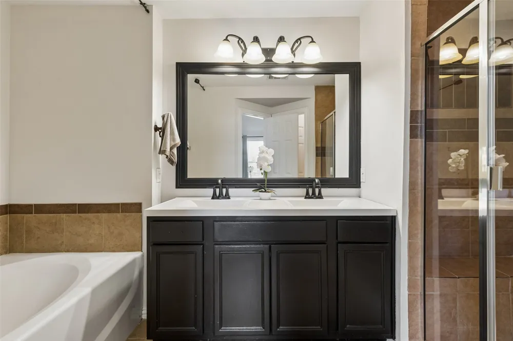 2700 Club Ridge Drive #22 Lewisville, TX 75067