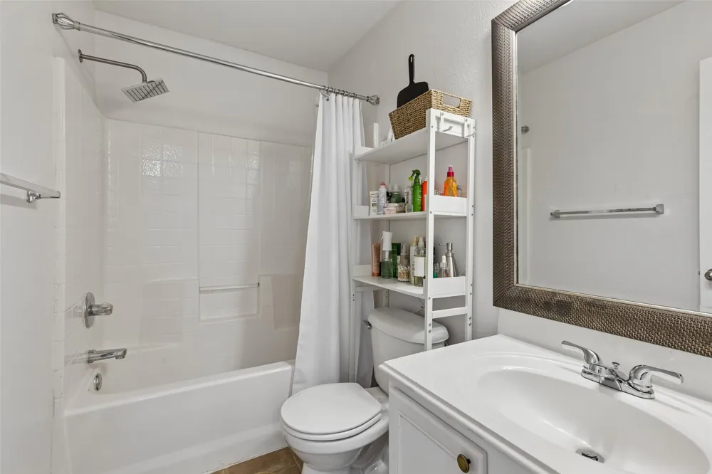 2700 Club Ridge Drive #22 Lewisville, TX 75067