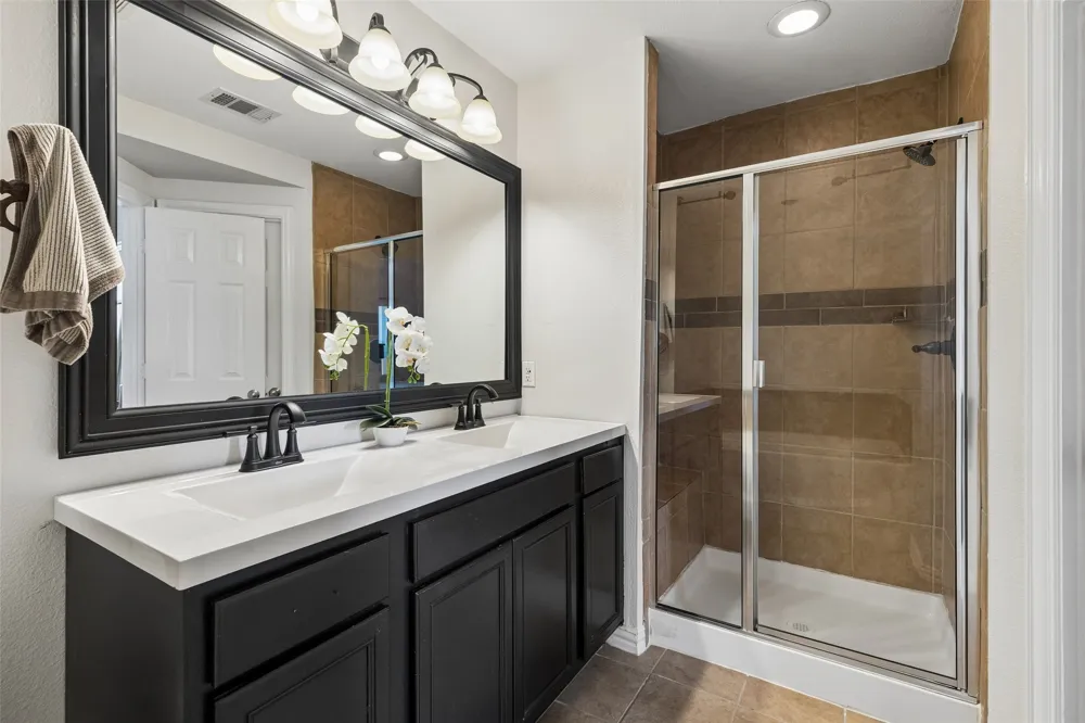 2700 Club Ridge Drive #22 Lewisville, TX 75067