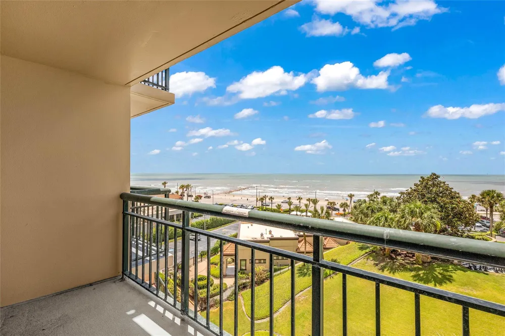 5220 Seawall Boulevard #635 Galveston, TX 77551
