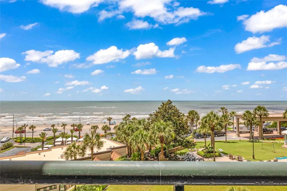 5220 Seawall Boulevard #635 Galveston, TX 77551