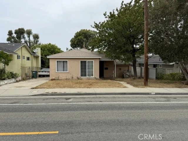 2909 Valley Manhattan Beach, CA 90266