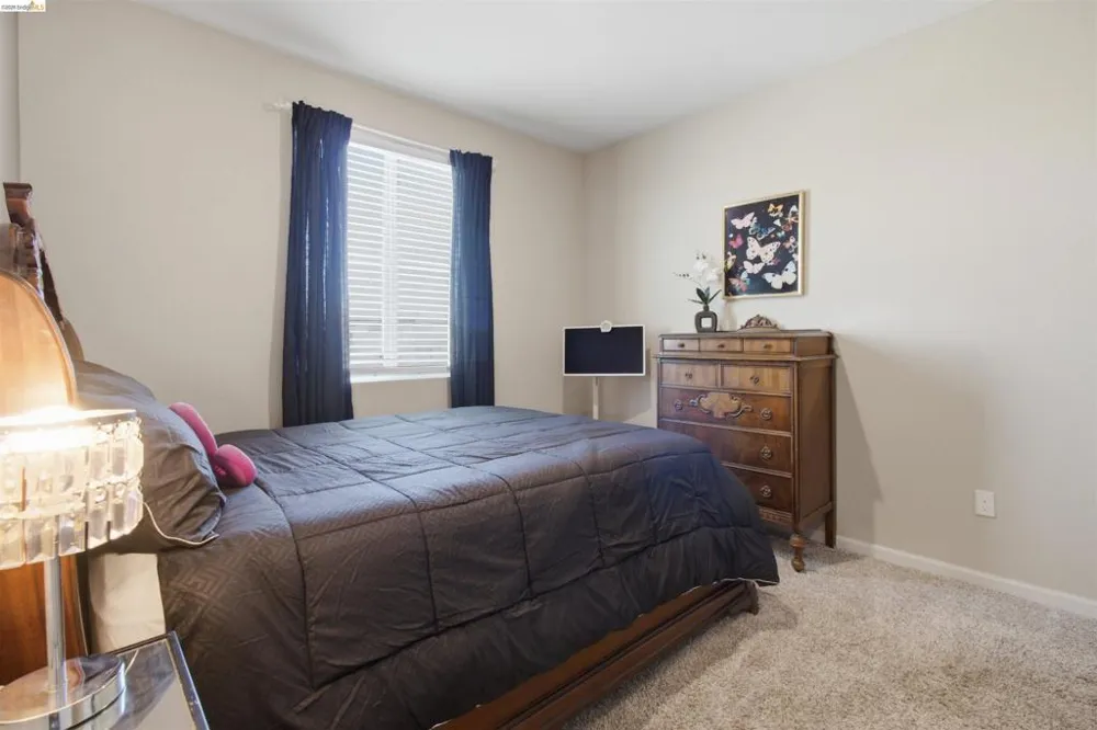 782 Silver Creek Cir Plumas Lake, CA 95961
