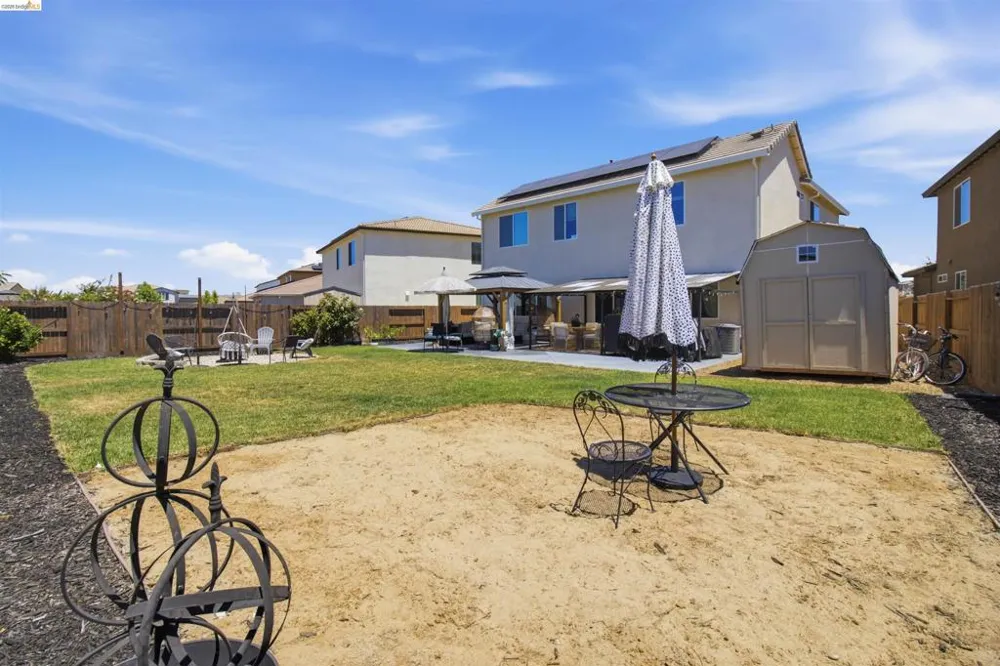782 Silver Creek Cir Plumas Lake, CA 95961
