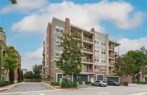 12842 Palm #101