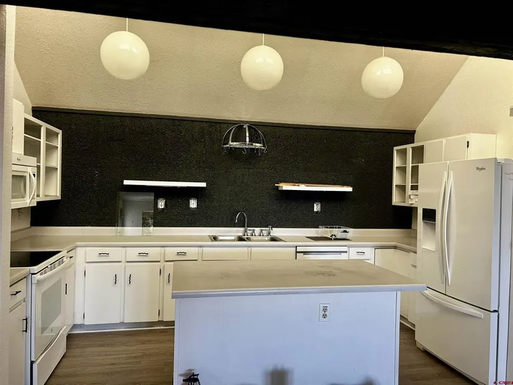16751 Cedar Lane Cedaredge, CO 81413