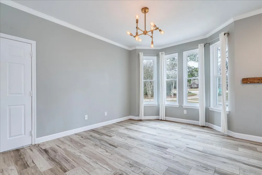 171 Pin Oak Crossing Elgin, TX 78621