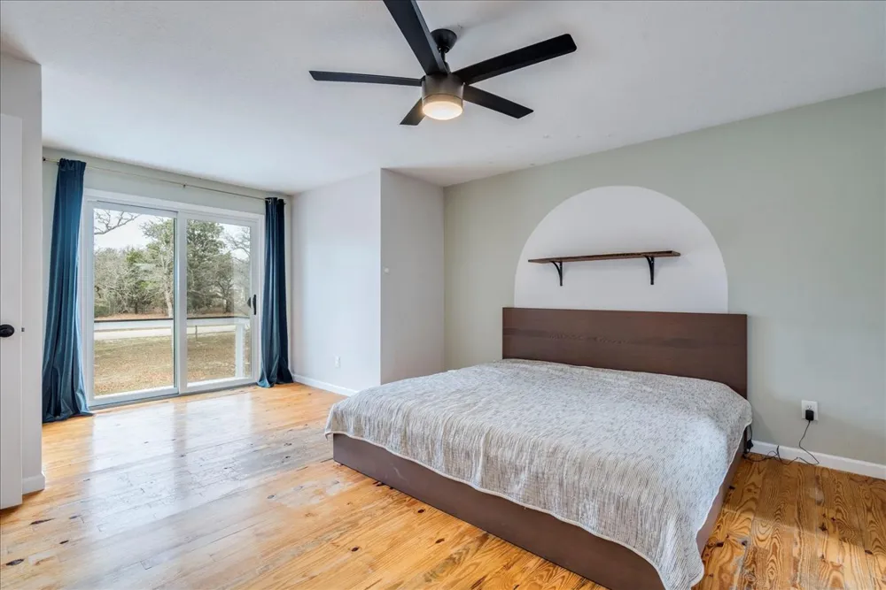 171 Pin Oak Crossing Elgin, TX 78621