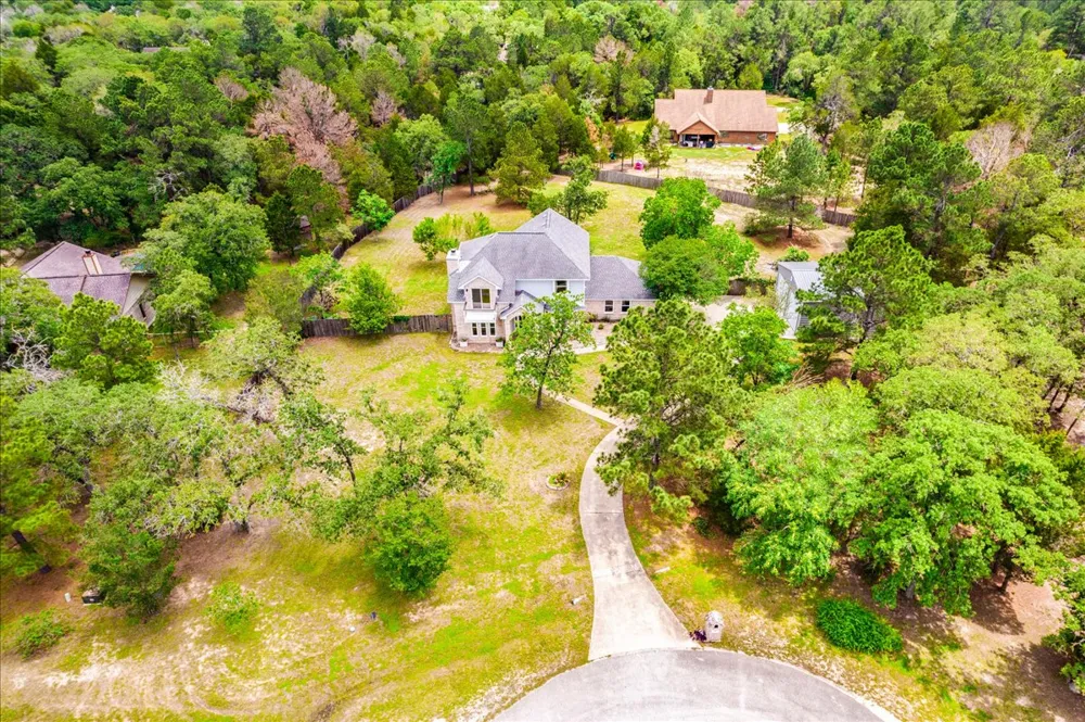 171 Pin Oak Crossing Elgin, TX 78621