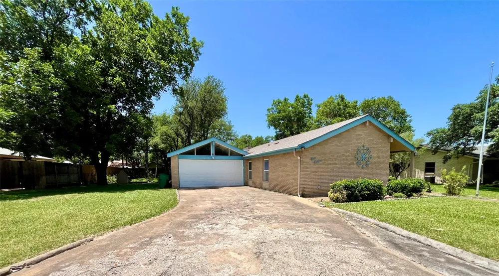 416 Jones Street Hamilton, TX 76531