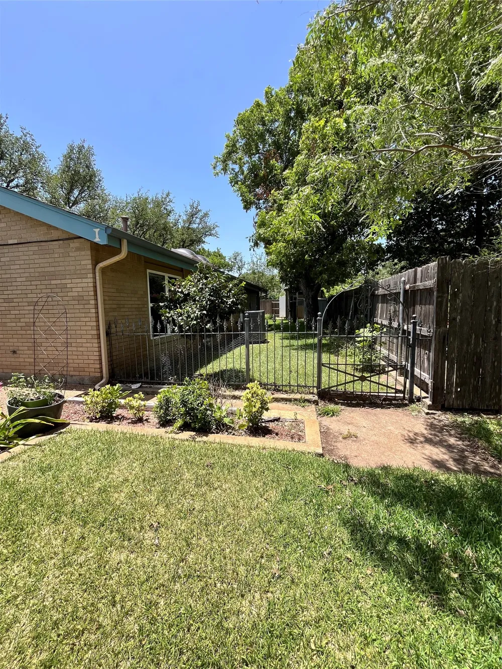 416 Jones Street Hamilton, TX 76531