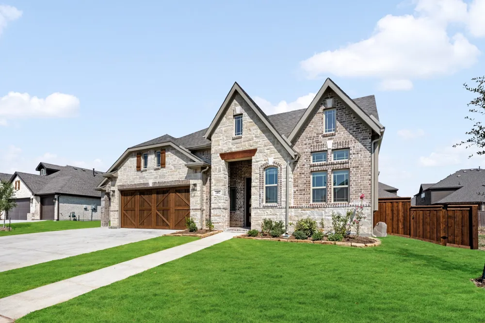 2402 Avalon Drive Mansfield, TX 76084