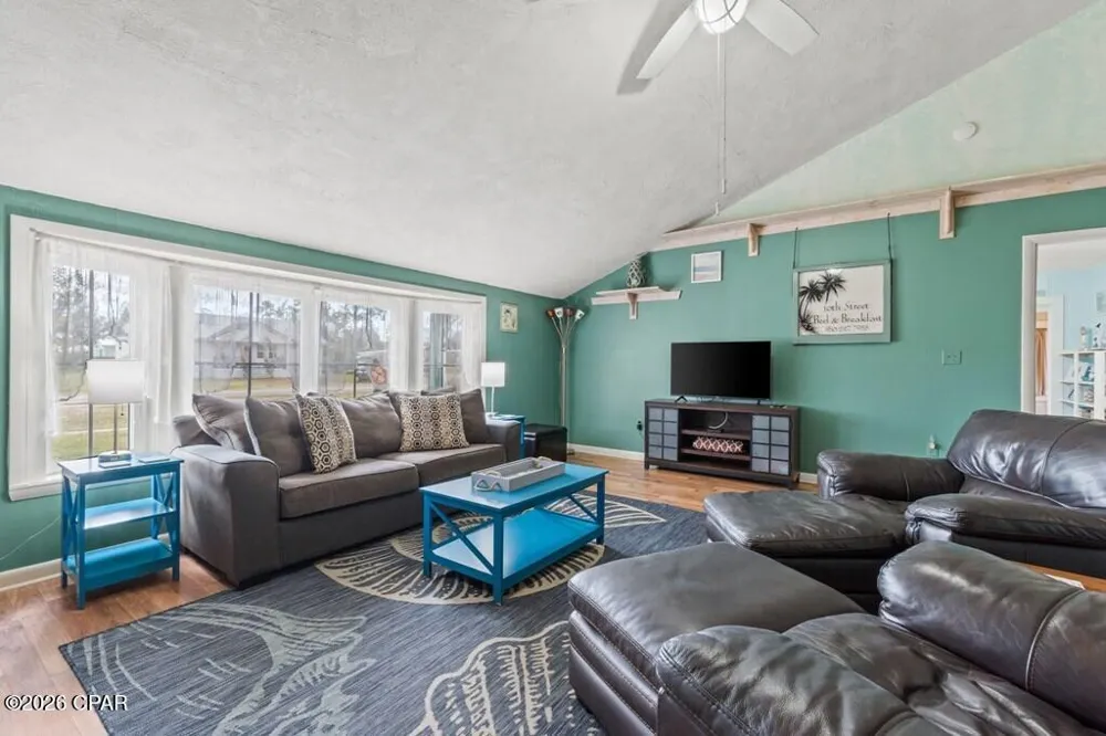 605 10th Street Port St Joe, FL 32456