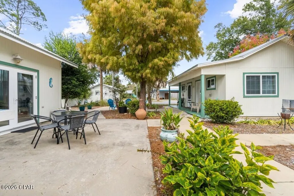 605 10th Street Port St Joe, FL 32456