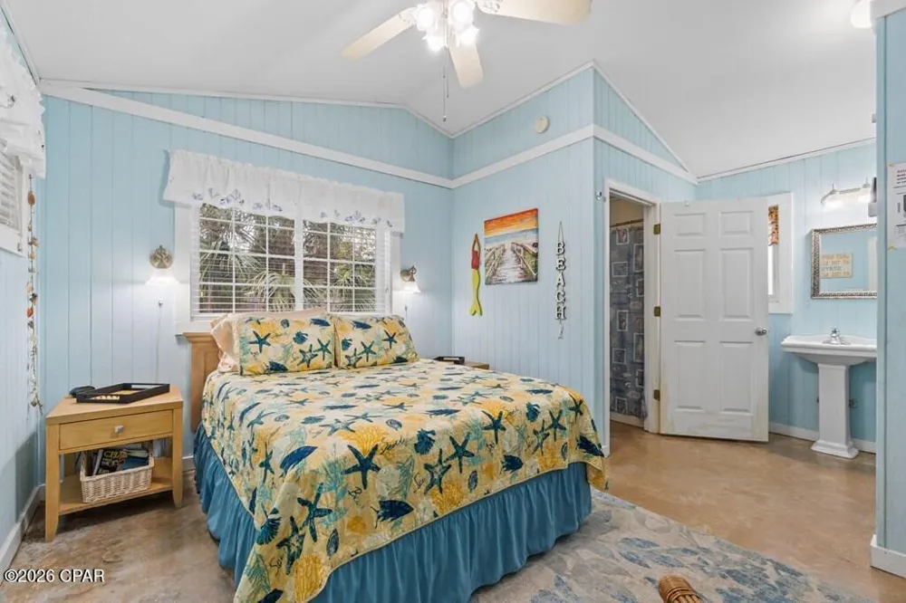 605 10th Street Port St Joe, FL 32456