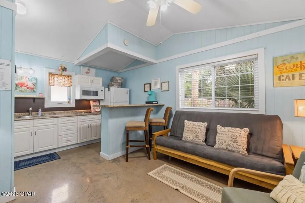 605 10th Street Port St Joe, FL 32456