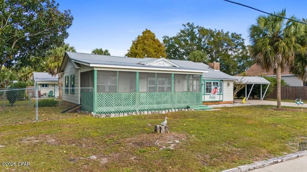 605 10th Street Port St Joe, FL 32456