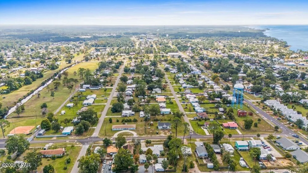 605 10th Street Port St Joe, FL 32456