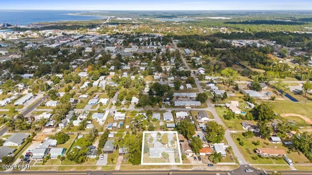 605 10th Street Port St Joe, FL 32456