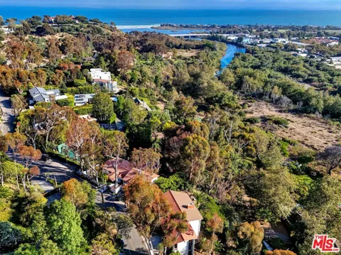 3557 Serra Road