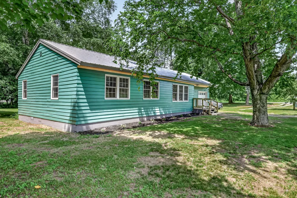2423 S 40th Avenue Shelby, MI 49455