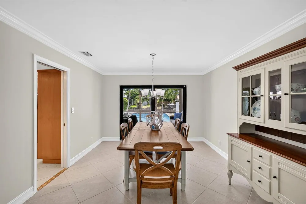 5570 NE 26th Avenue Fort Lauderdale, FL 33308