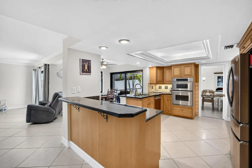 5570 NE 26th Avenue Fort Lauderdale, FL 33308