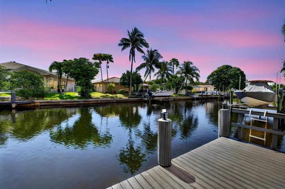 5570 NE 26th Avenue Fort Lauderdale, FL 33308