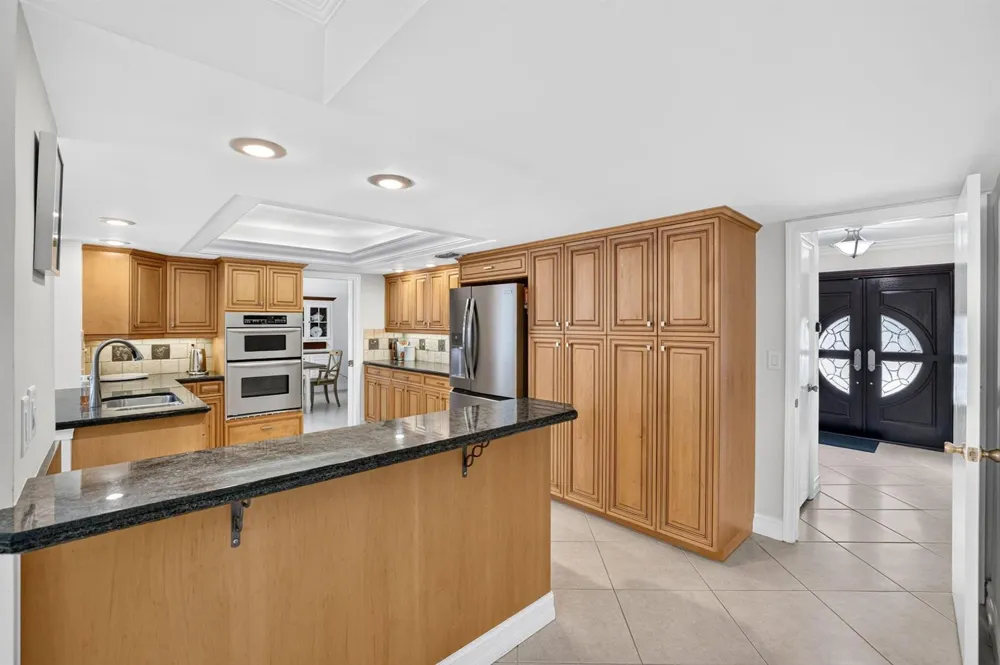 5570 NE 26th Avenue Fort Lauderdale, FL 33308