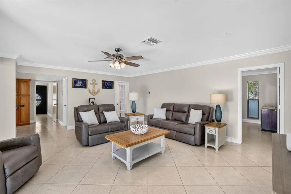 5570 NE 26th Avenue Fort Lauderdale, FL 33308