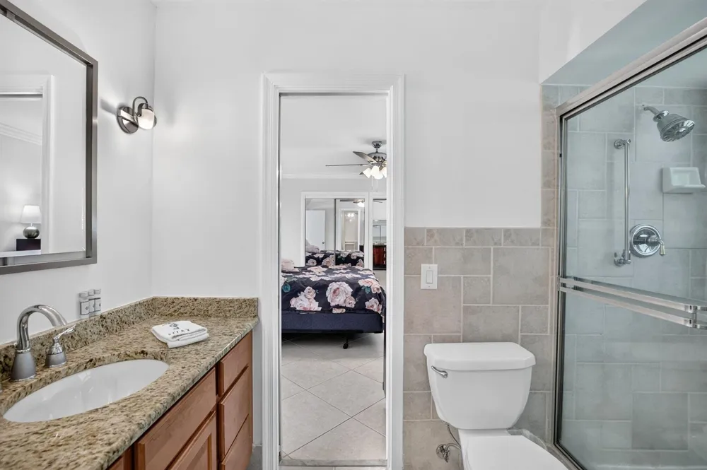 5570 NE 26th Avenue Fort Lauderdale, FL 33308
