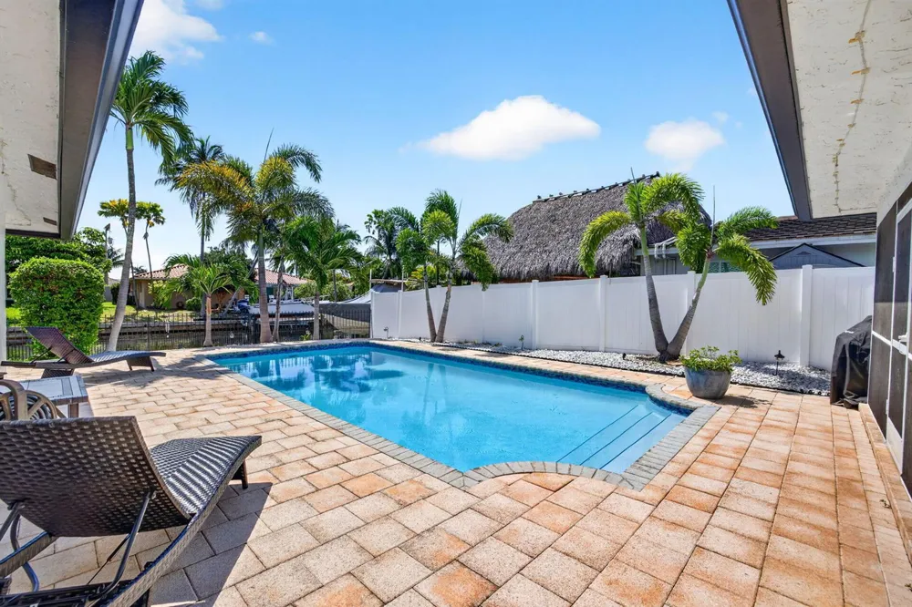 5570 NE 26th Avenue Fort Lauderdale, FL 33308