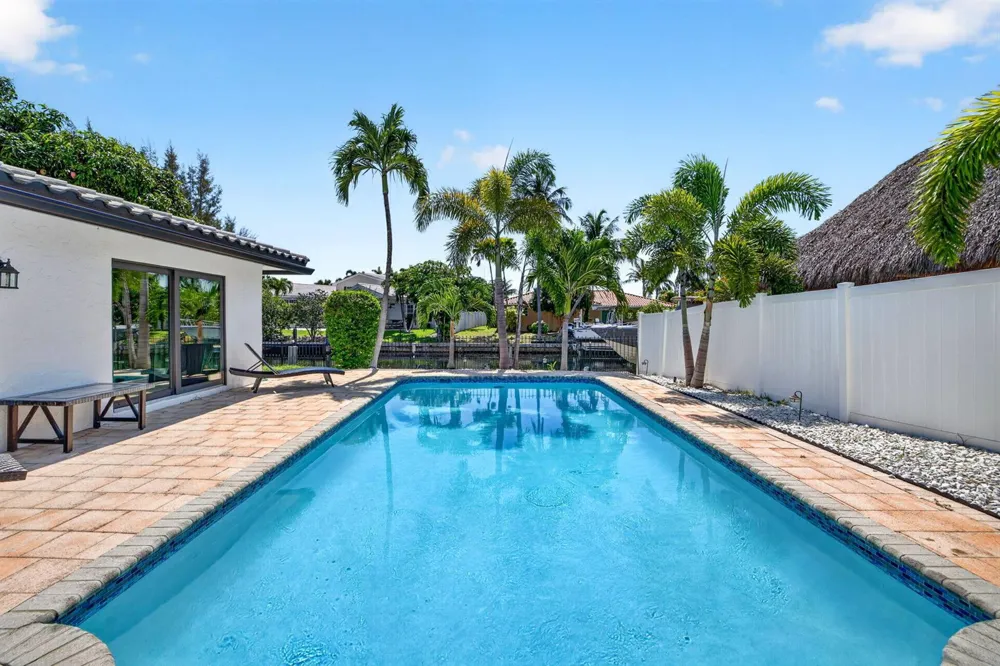 5570 NE 26th Avenue Fort Lauderdale, FL 33308