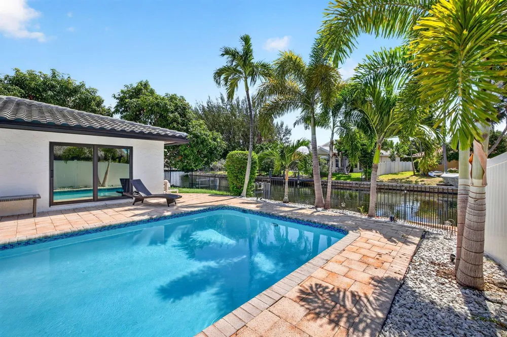 5570 NE 26th Avenue Fort Lauderdale, FL 33308