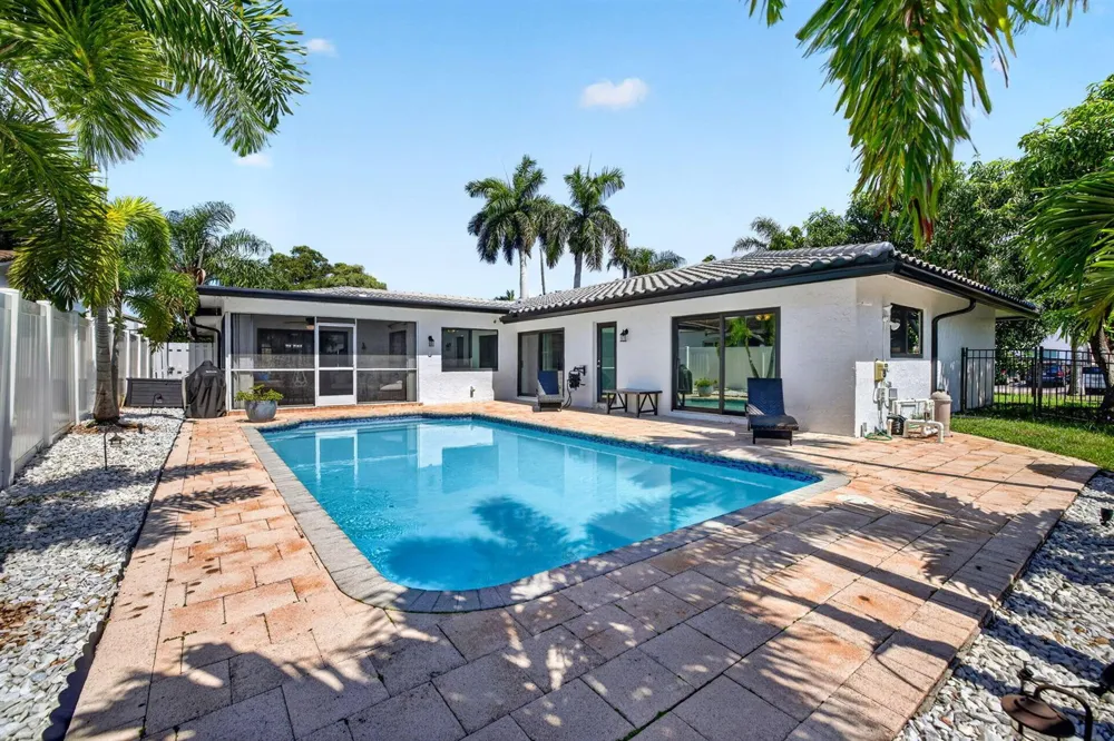 5570 NE 26th Avenue Fort Lauderdale, FL 33308