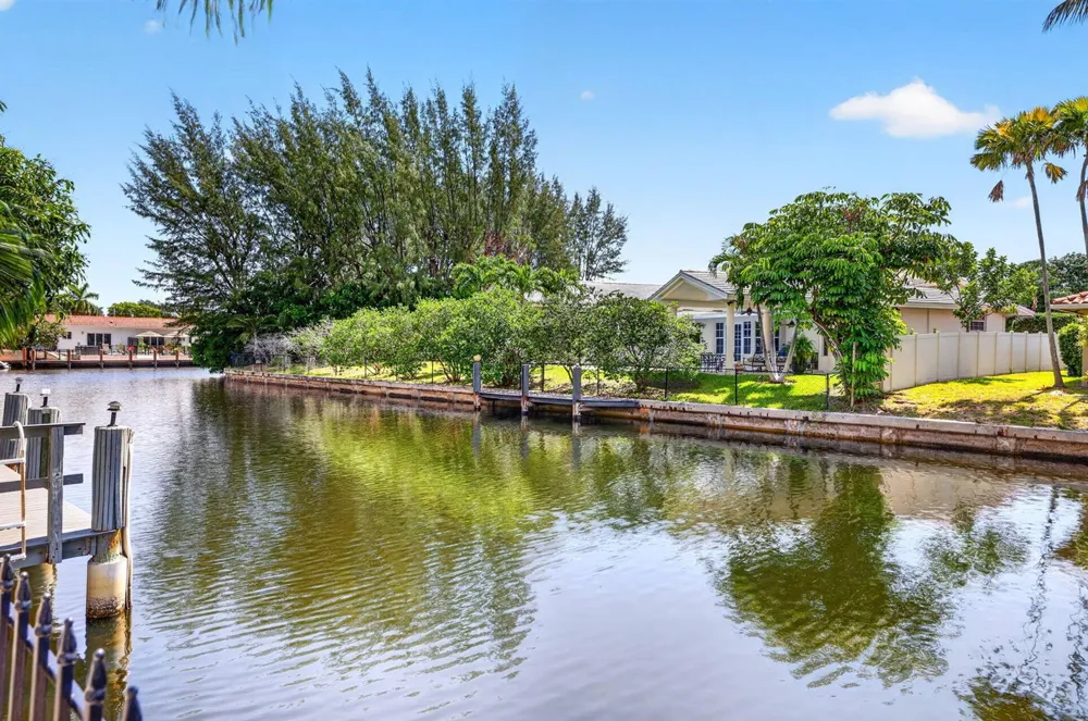 5570 NE 26th Avenue Fort Lauderdale, FL 33308