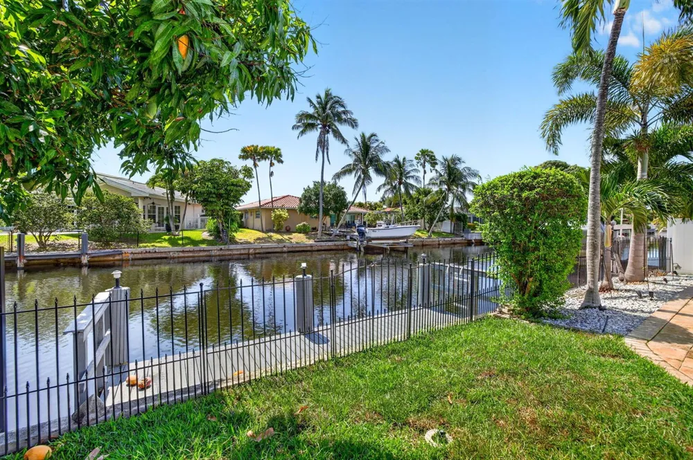 5570 NE 26th Avenue Fort Lauderdale, FL 33308