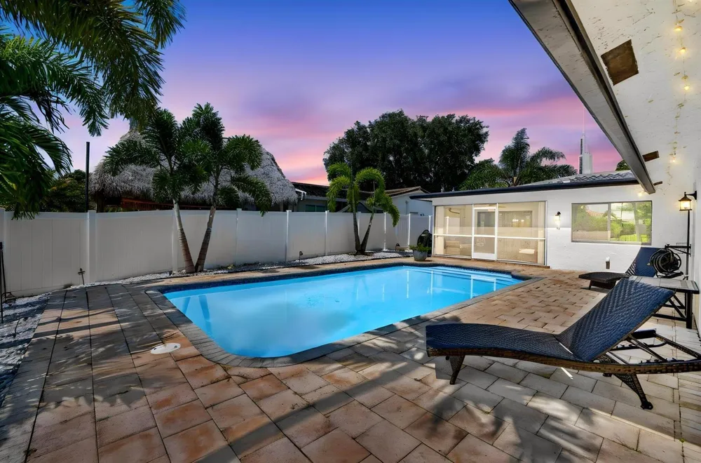 5570 NE 26th Avenue Fort Lauderdale, FL 33308