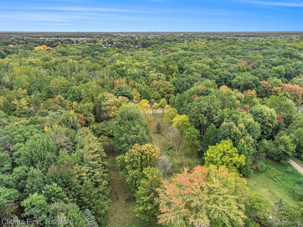 7655 KOPPERNICK ROAD Canton Charter Township, MI 48187
