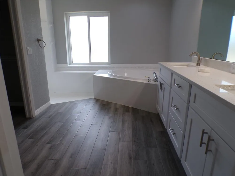 1077 ROTONDA CIRCLE Rotonda West, FL 33947
