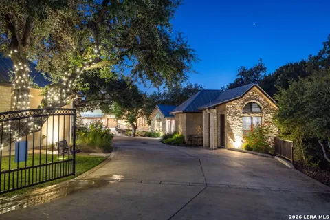 1185 GRUENE RD