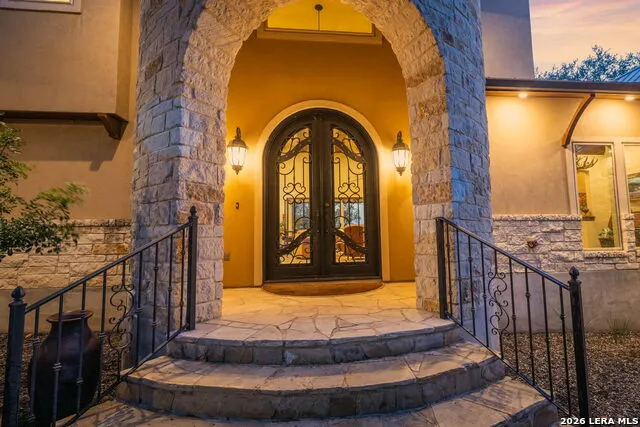 1185 GRUENE RD New Braunfels, TX 78130
