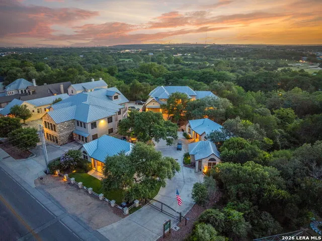 1185 GRUENE RD New Braunfels, TX 78130