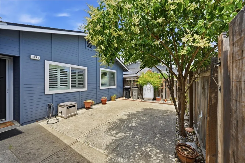 1741 Montana Vista Lakeport, CA 95453