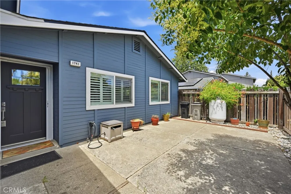 1741 Montana Vista Lakeport, CA 95453